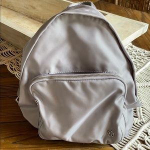 Lululemon Grey LIKE NEW ladies backpack